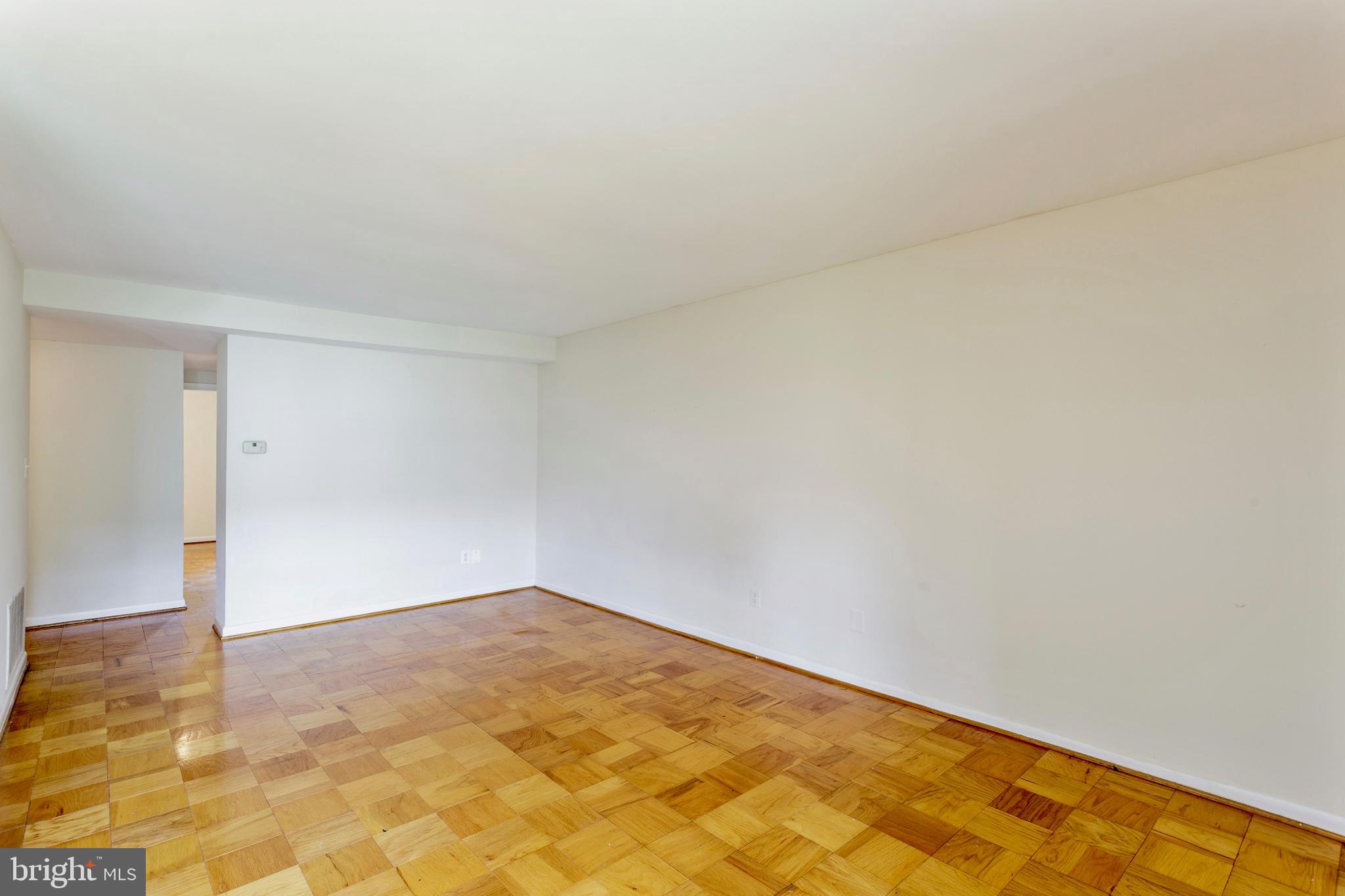 6 Cross Keys Road, Unit 6C Baltimore, MD 21210 - Photo 7 of 36 Living Room