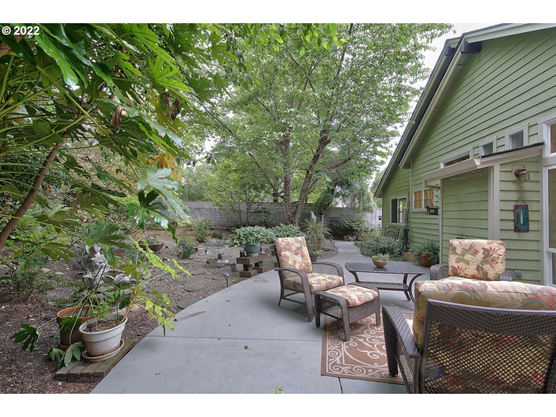 14124 Southwest Springbrook Lane Tigard, OR 97223 - Photo 27 of 32 Patio