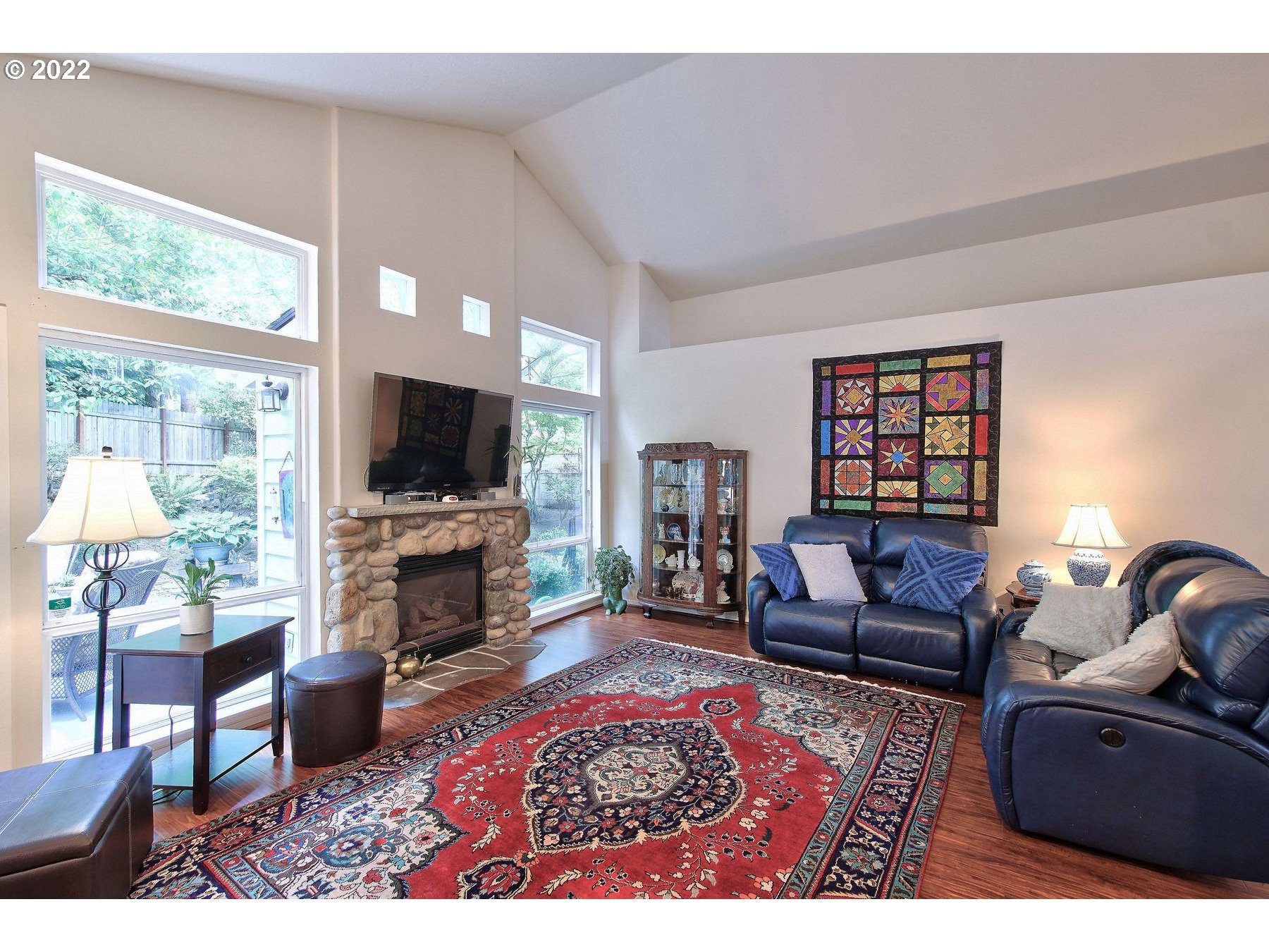14124 Southwest Springbrook Lane Tigard, OR 97223 - Photo 9 of 32 Living Room