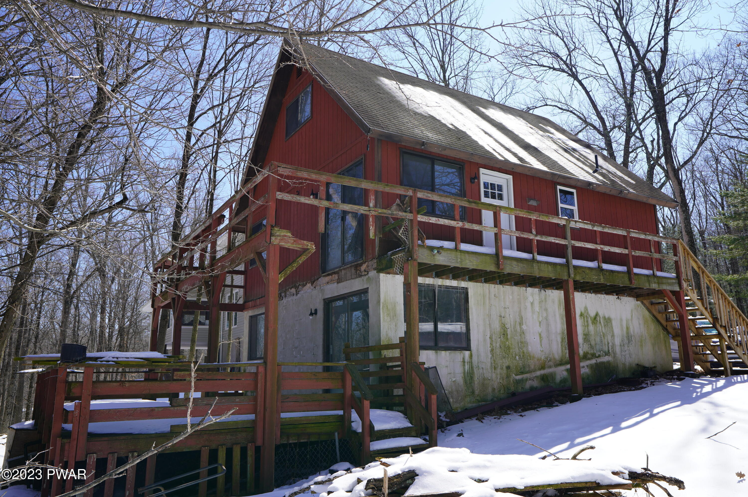 70 Hummingbird Lane Hawley, PA 18428 - Photo 1 of 23 DSC03754