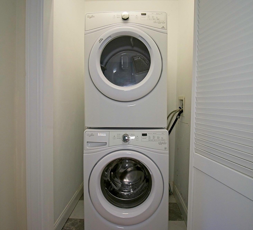 40 Quincy Street, Unit B Sharon, MA 02067 - Photo 8 of 10 a utility room with dryer and washer