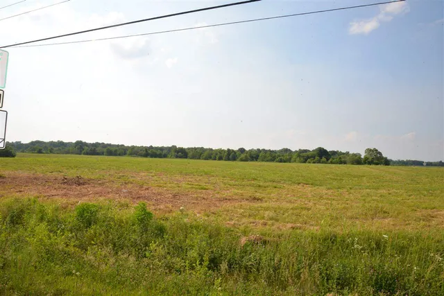 $1,300,000 | 54 & 218 Bypass, Paris, TN 38242