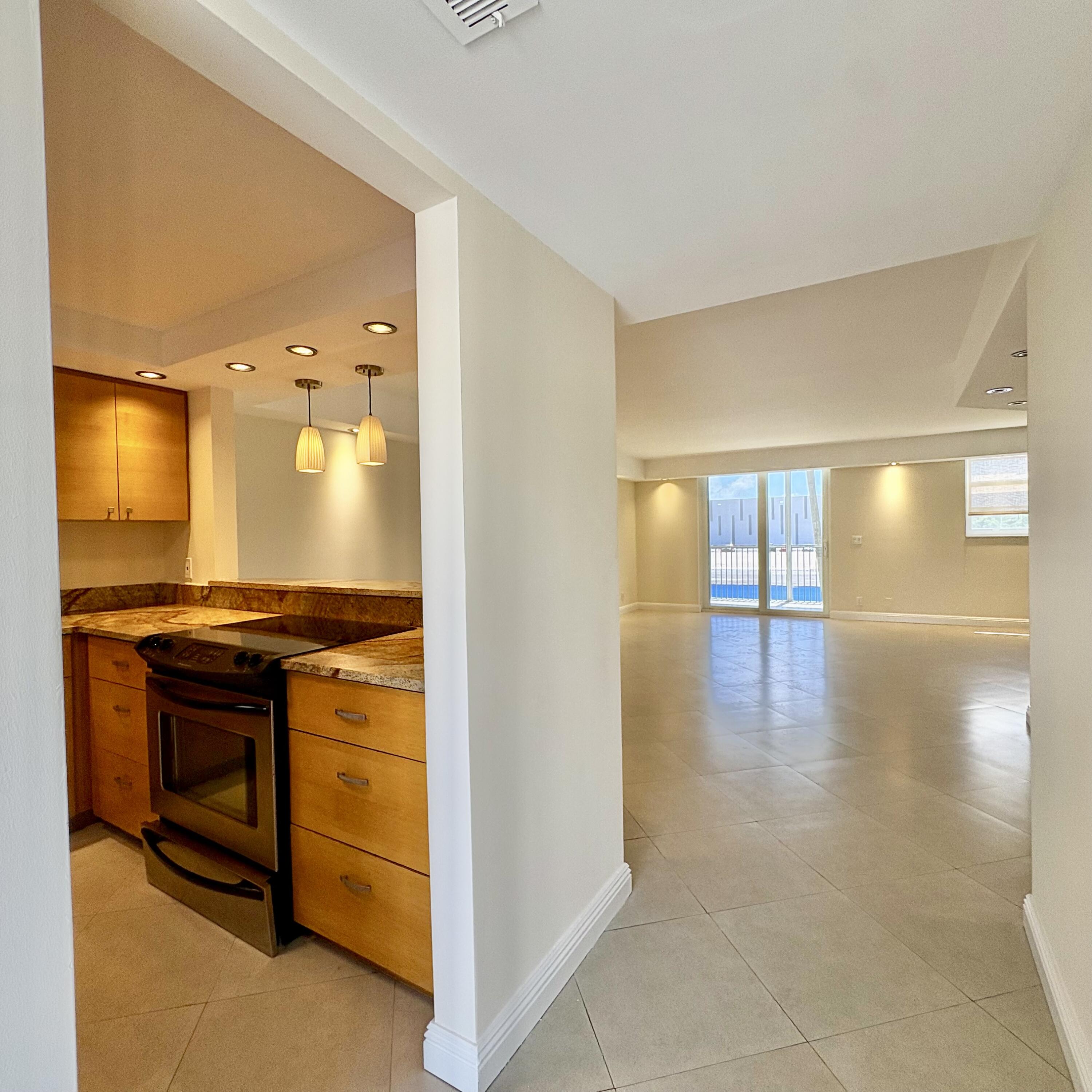 5700 Northwest 2nd Avenue, Unit 203 Boca Raton, FL 33487 - Photo 5 of 29 UNIT
