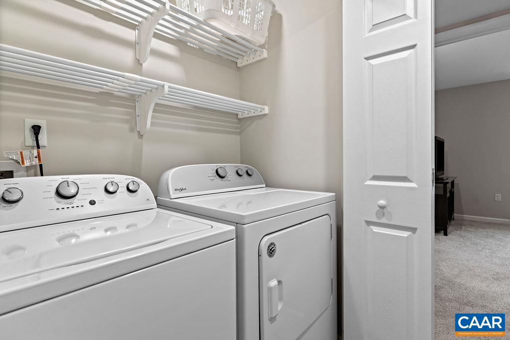 3234 North Ridge Roseland, VA 22967 - Photo 28 of 32 a utility room with dryer and washer