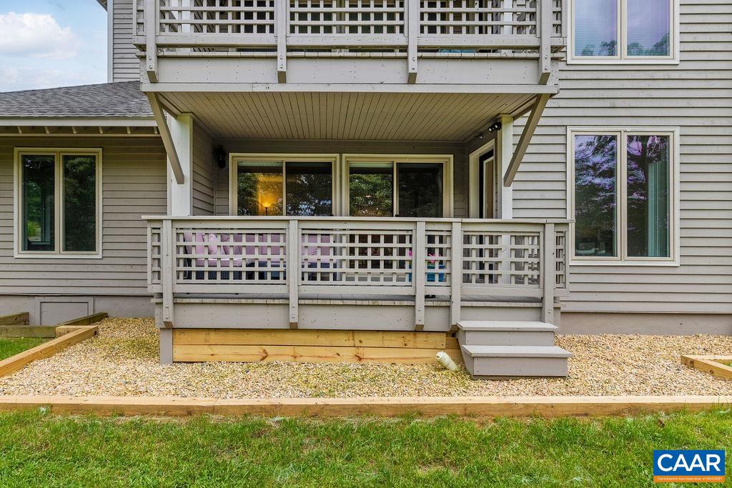 3234 North Ridge Roseland, VA 22967 - Photo 31 of 32 a view of a house with a swimming pool