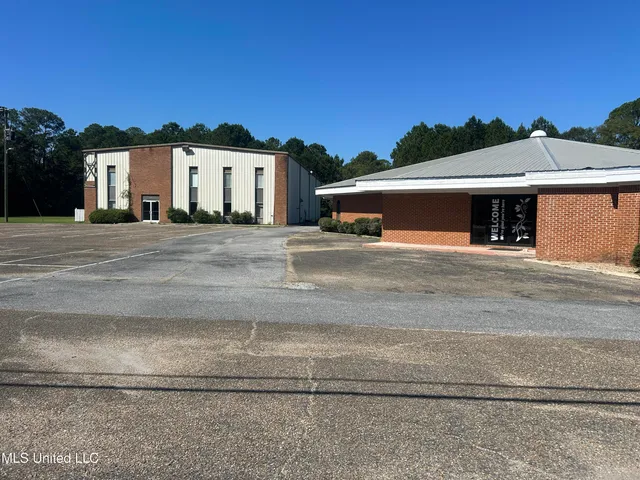$59,500 | 7324 Highway 613, Moss Point, MS 39563