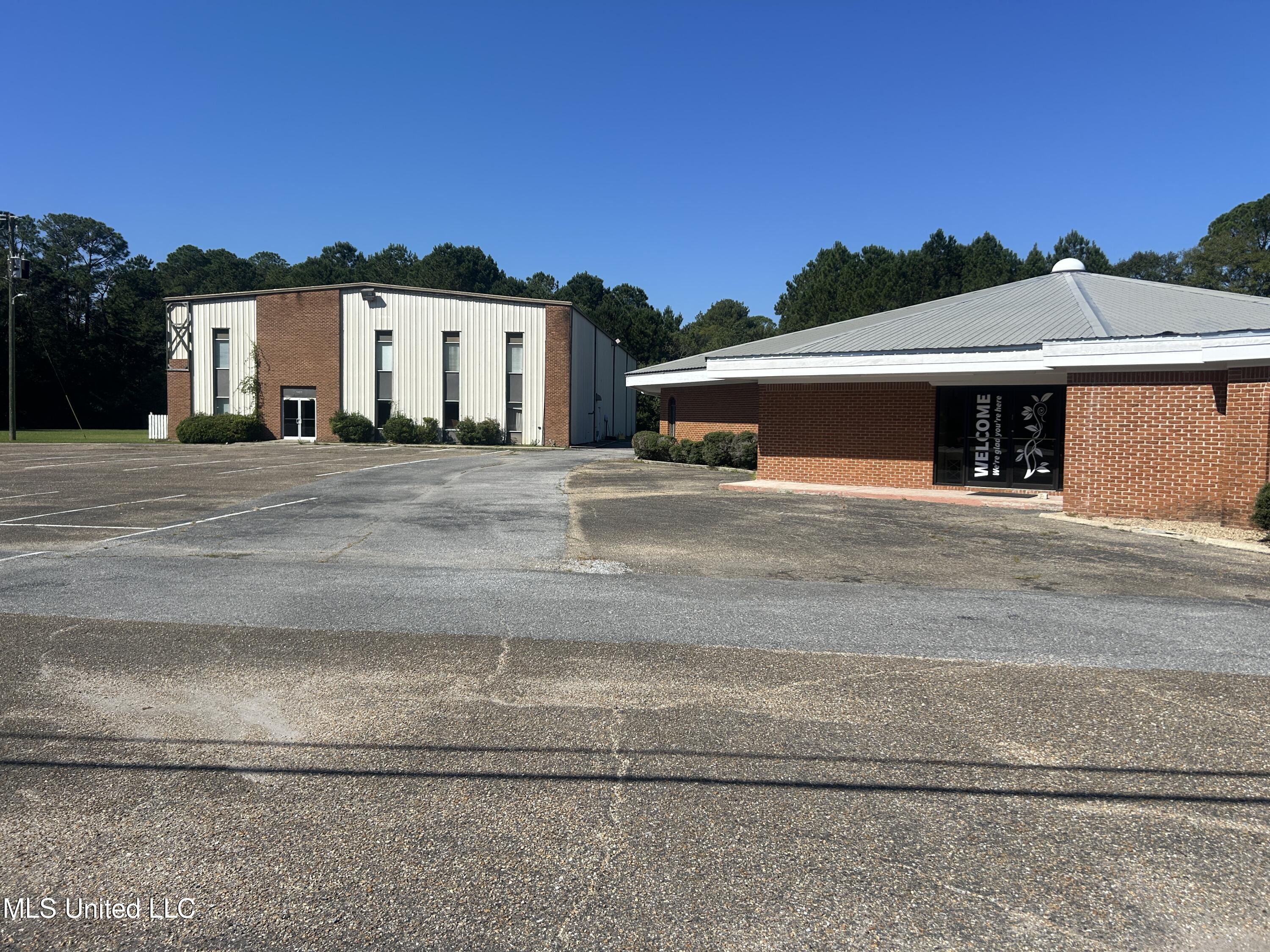 7324 Highway 613 Moss Point, MS 39563 - Photo 5 of 8 IMG_5416