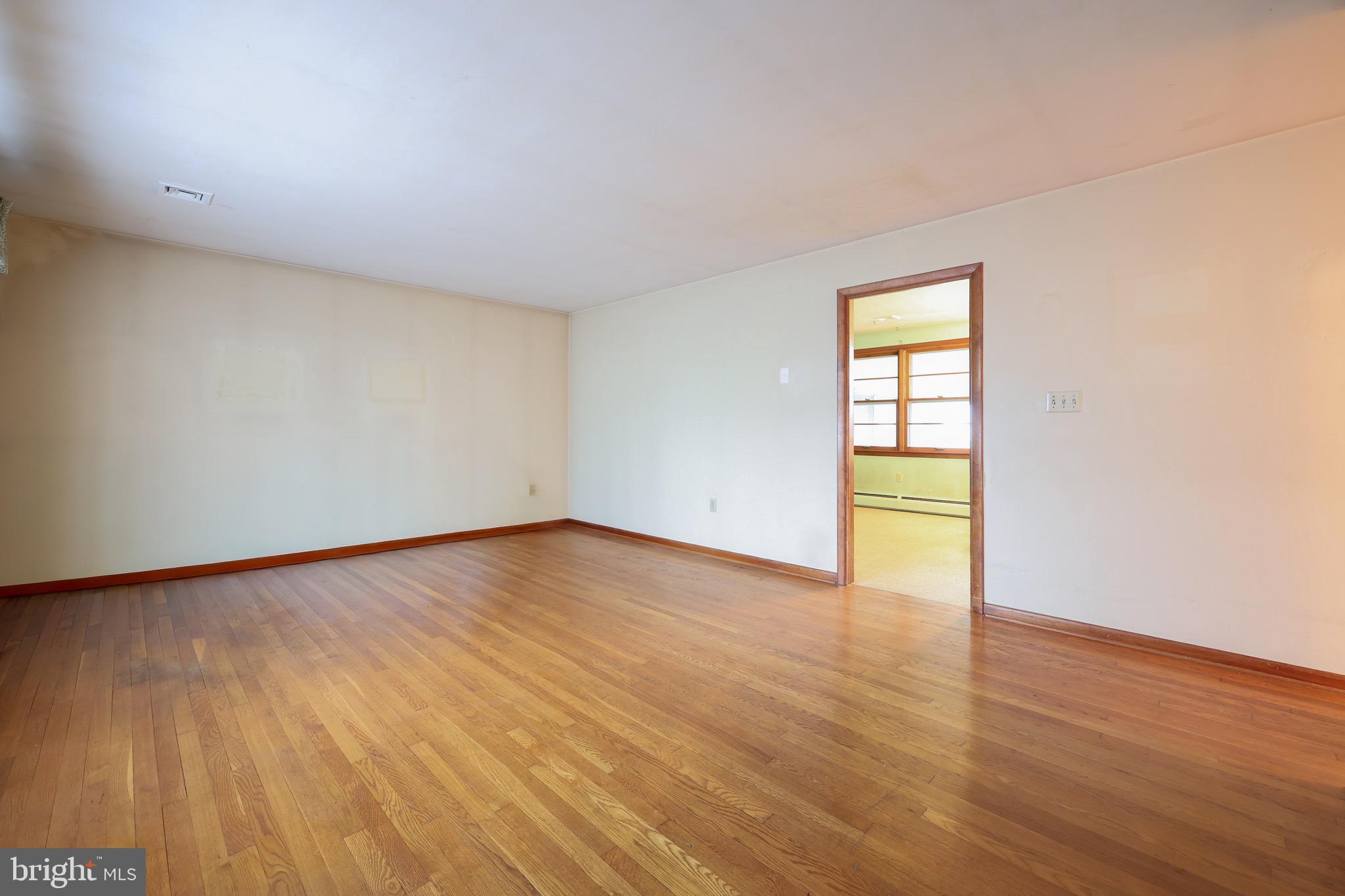 222 Robin Road Hershey, PA 17033 - Photo 16 of 38