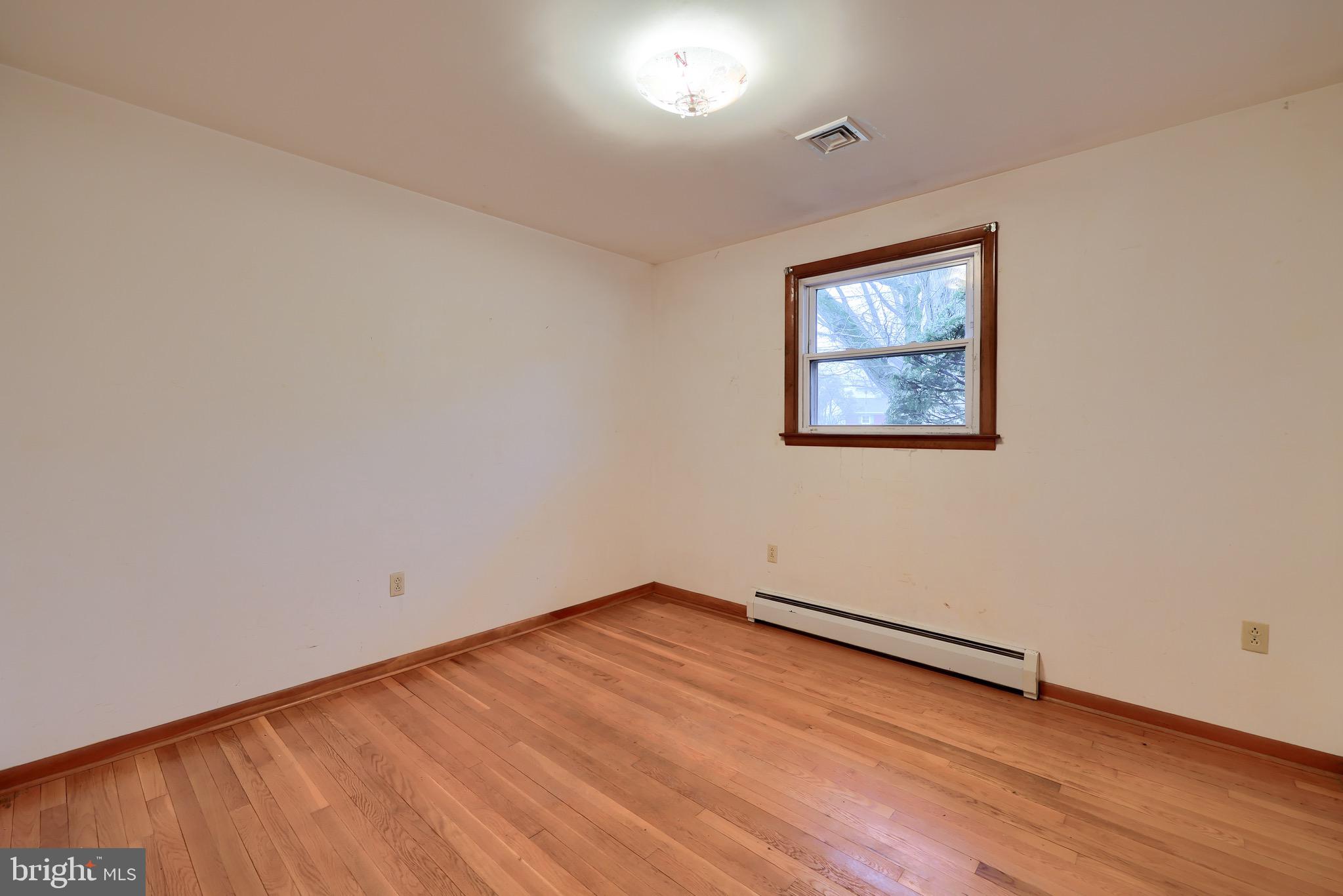 222 Robin Road Hershey, PA 17033 - Photo 17 of 38