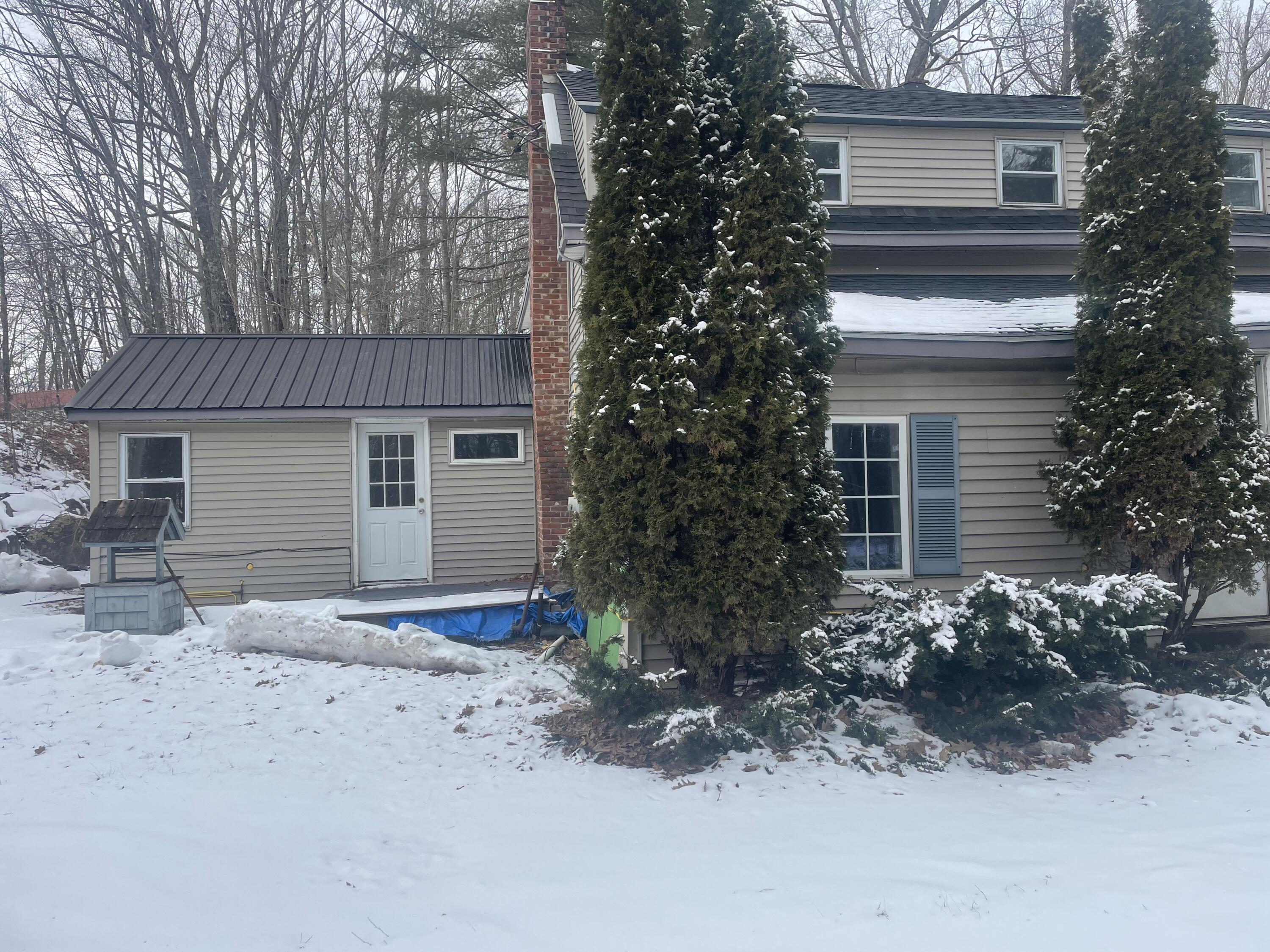 140 Togus Road Chelsea, ME 04330 - Photo 3 of 17 IMG_6427