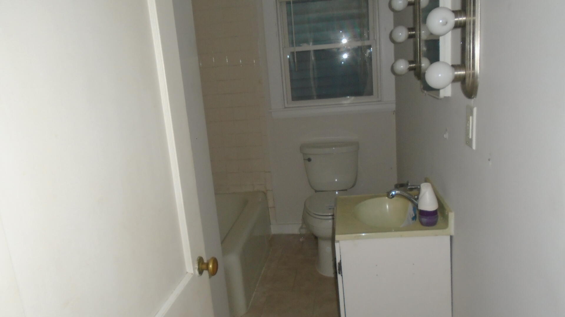 173 Pleasant Street Eliot, ME 03903 - Photo 11 of 20 11