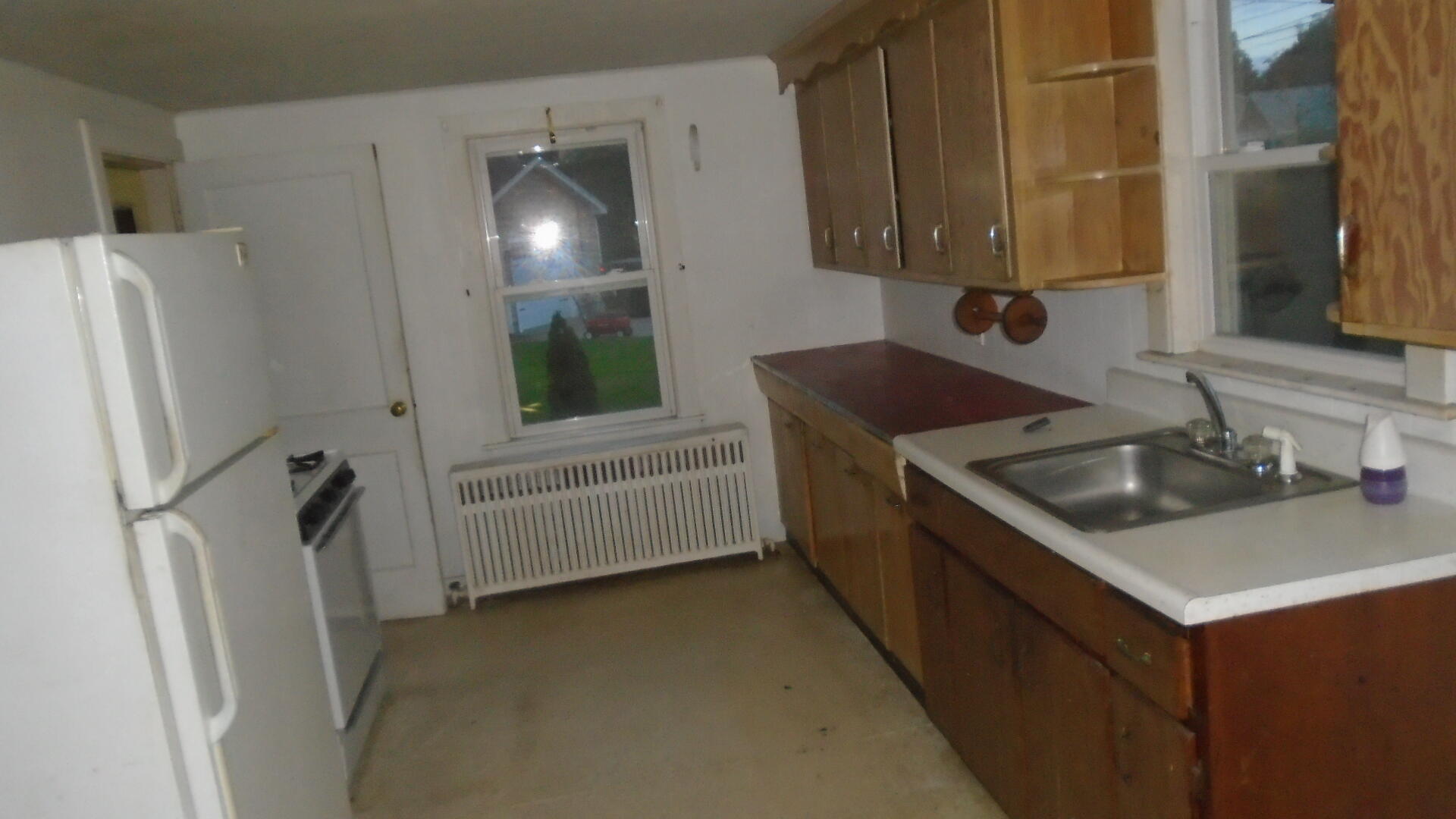 173 Pleasant Street Eliot, ME 03903 - Photo 3 of 20 3