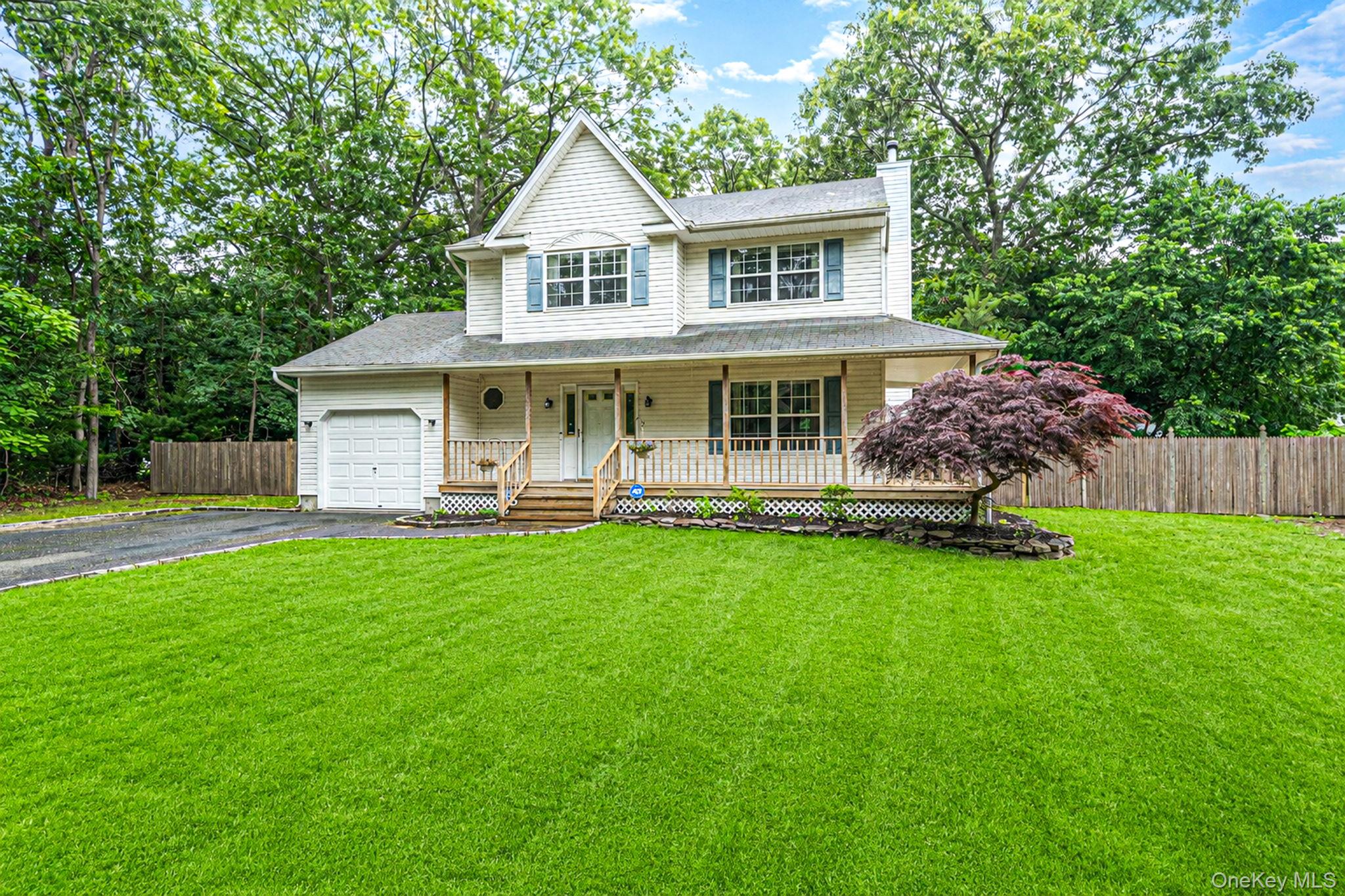 2 Community Road Coram, NY 11727 - Photo 3 of 30