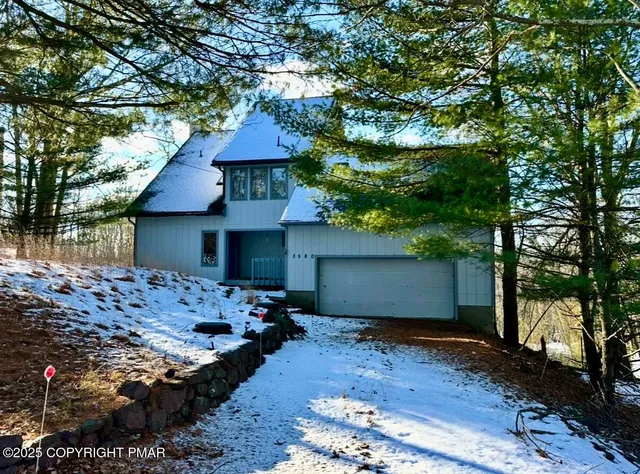 $285,000 | 3580 High Crest Road, Canadensis, PA 18325