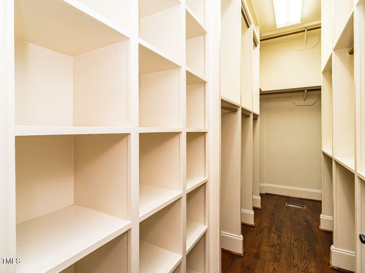 2315 Byrd Street Raleigh, NC 27608 - Photo 20 of 36 022-1280x960-primary-bedroom-walk-in-clo