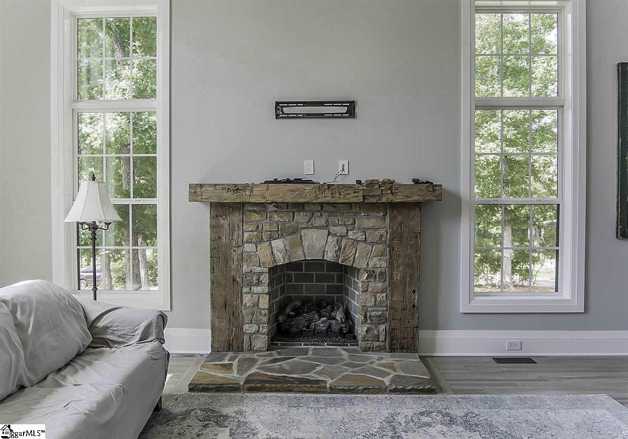 609 Arledge Road Landrum, SC 29356 - Photo 7 of 36