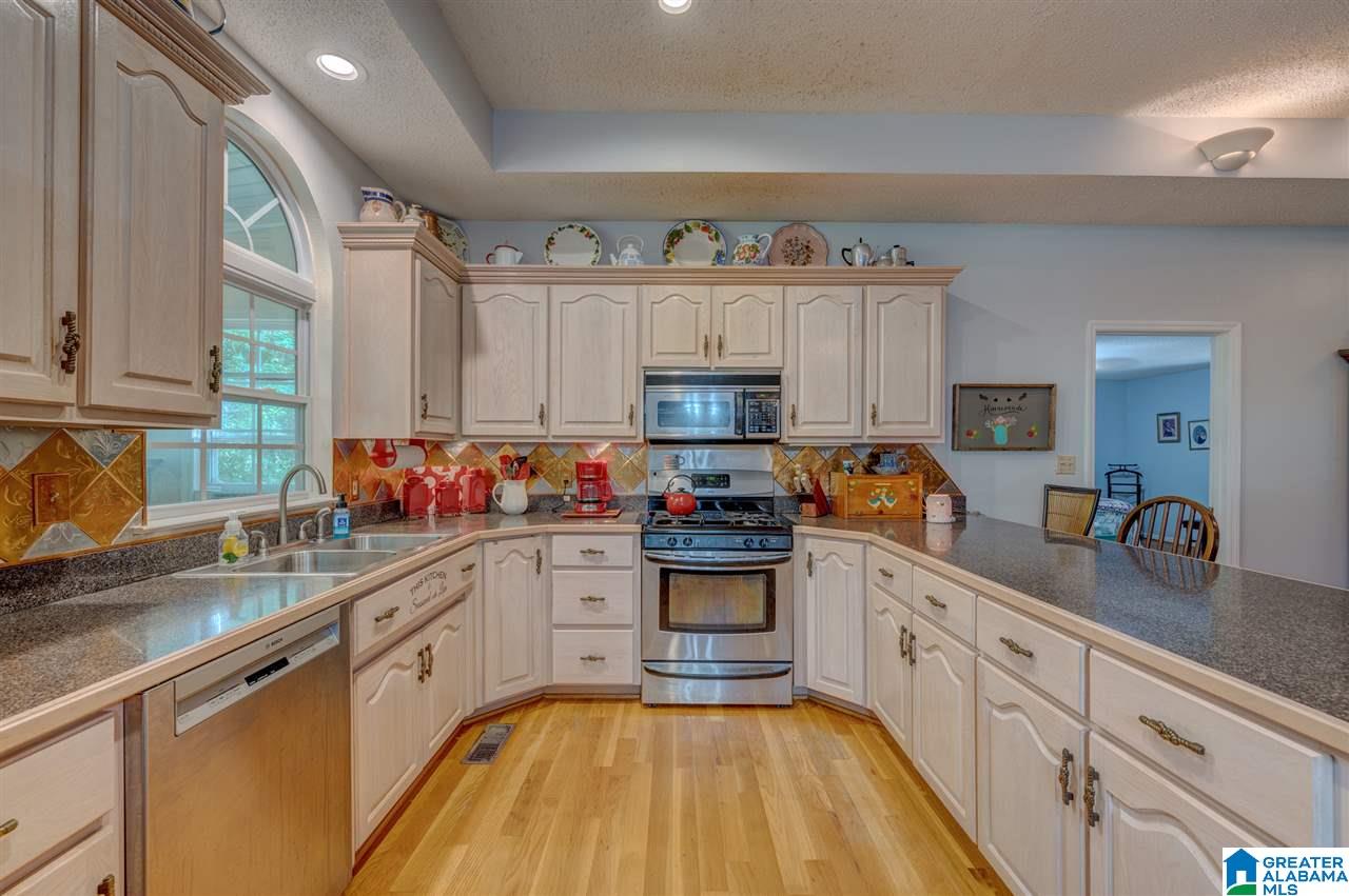 1121 Lanningham Road Cleveland, AL 35049 - Photo 6 of 34