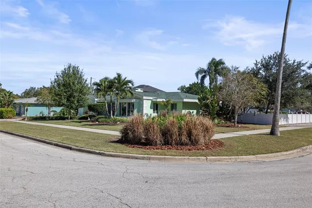 $1,499,999 | 55 Valencia Drive, Dunedin, FL 34698
