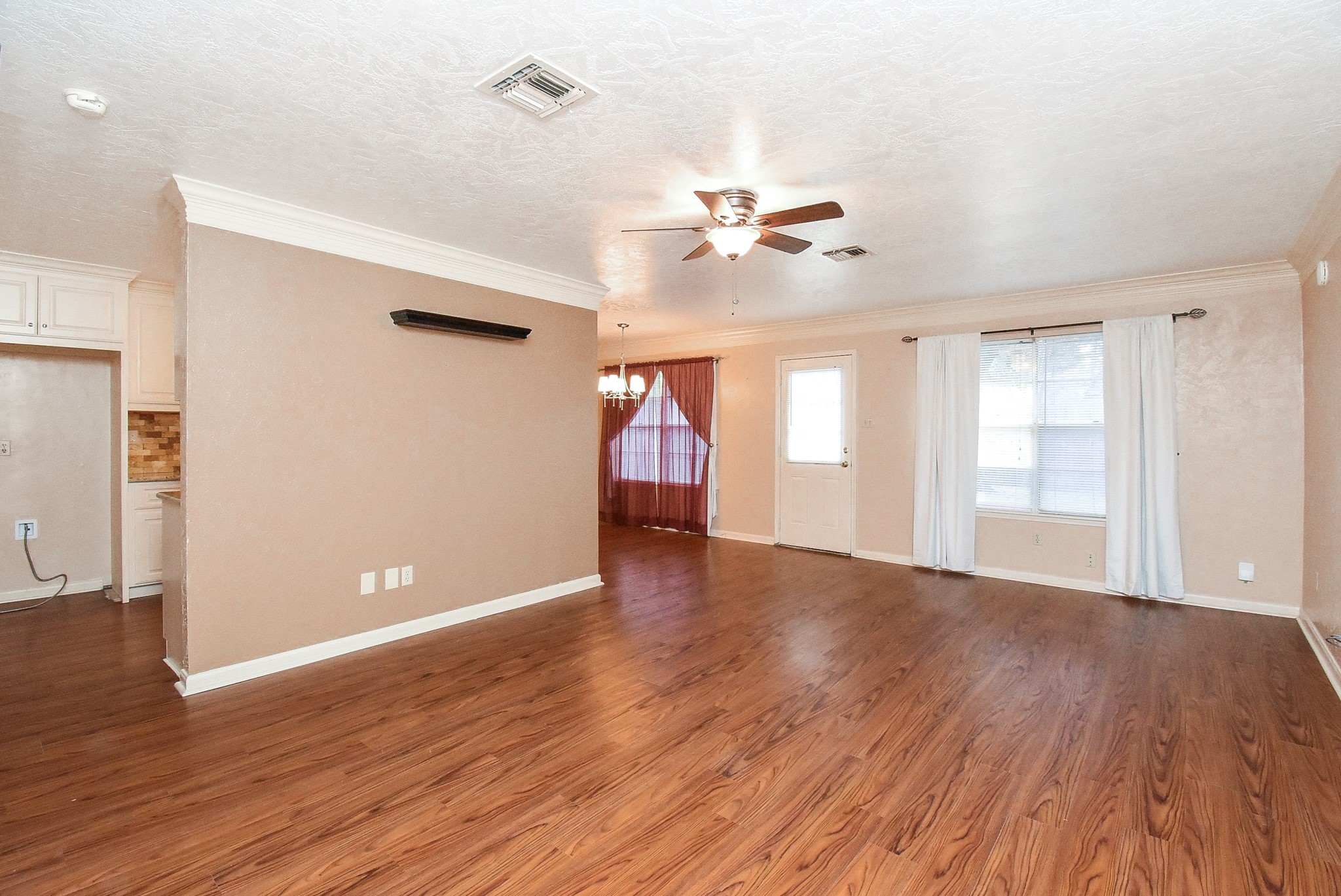2014 Jones Street Rosenberg, TX 77471 - Photo 8 of 33