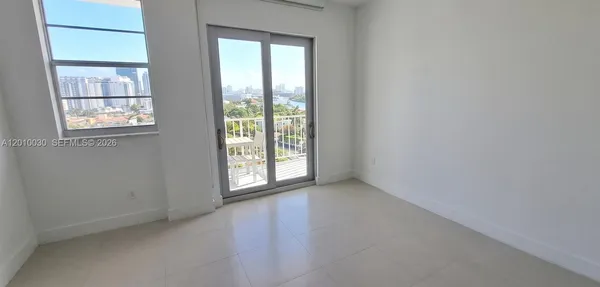 $2,450 | 2829 Indian Creek Drive, Unit 1405, Miami Beach, FL 33140