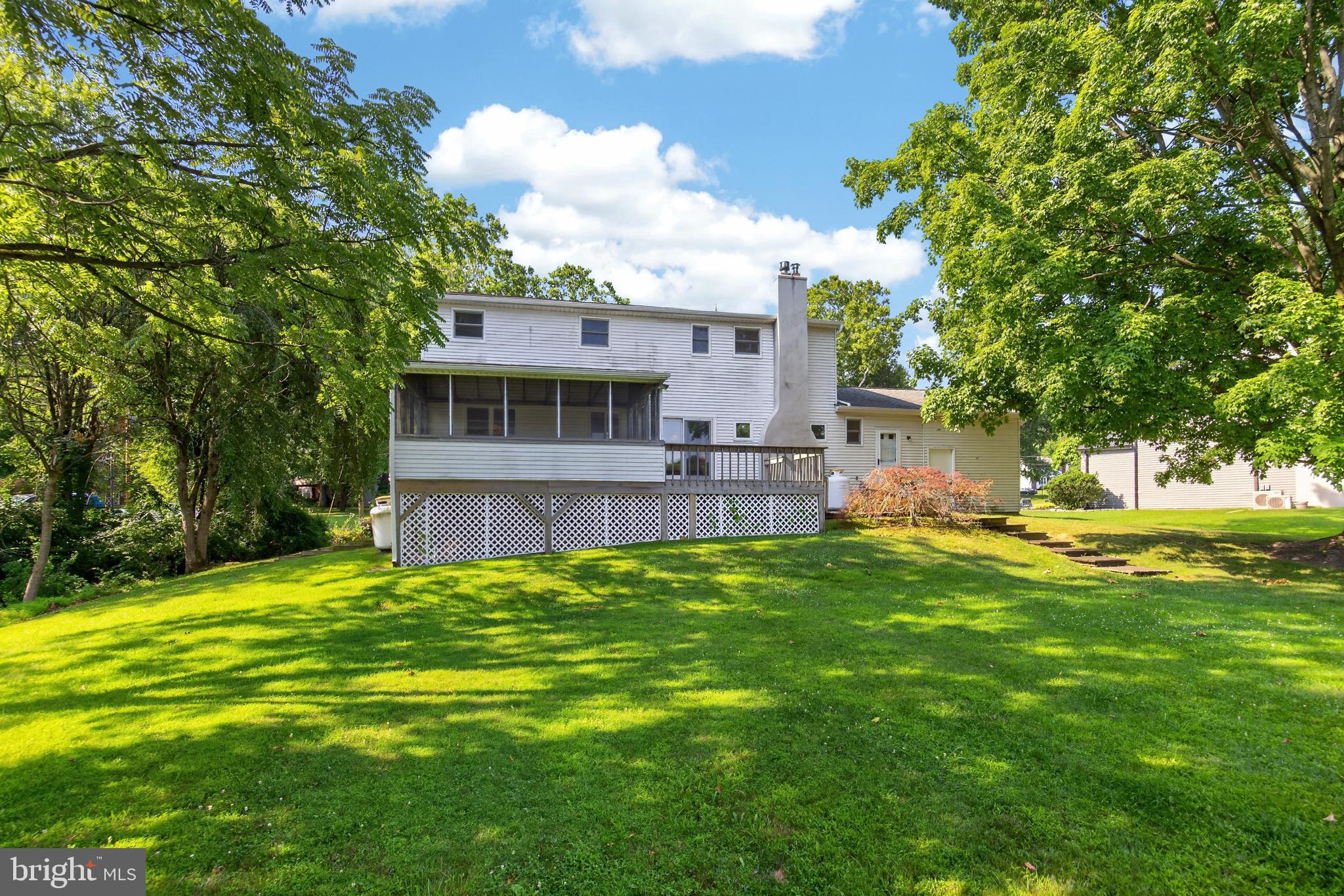 207 Allen Drive Exton, PA 19341 - Photo 3 of 53