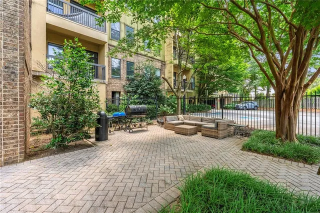 $190,000 | 425 Chapel Street Southwest, Unit 1211, Atlanta, GA 30313