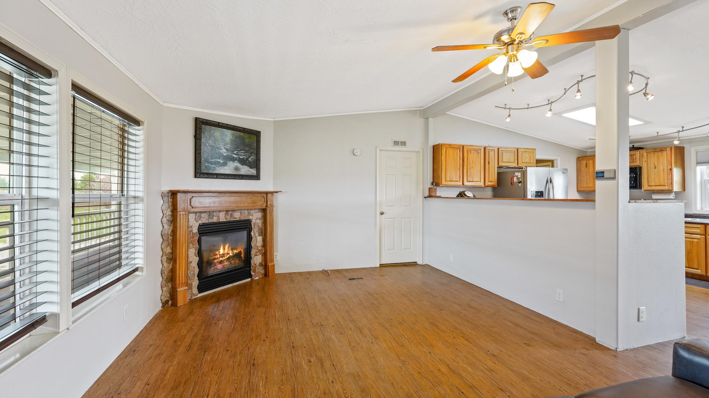 30824 North Austin Road Deer Park, WA 99006 - Photo 8 of 23 Gallery Image 8