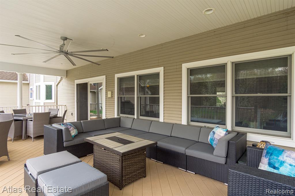 2716 Lake George Road Leonard, MI 48367 - Photo 18 of 98