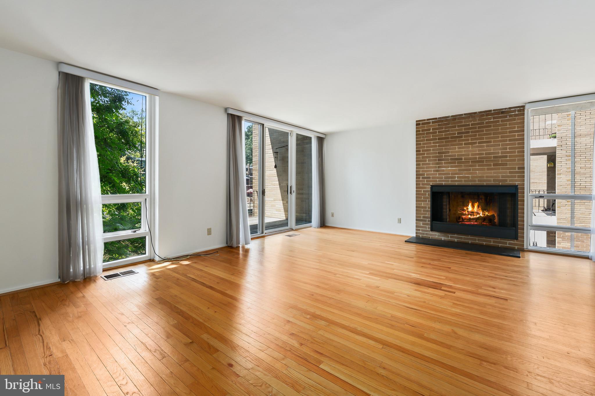 1672 Chimney House Road Reston, VA 20190 - Photo 13 of 62 Gallery Image 13