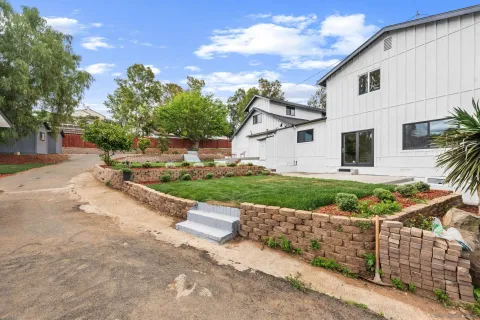 $1,820,777 | 16021 Pomerado Road, Poway, CA 92064