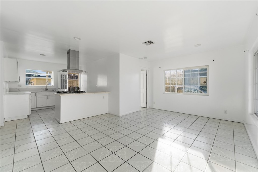 6824 Marcelle Street Paramount, CA 90723 - Photo 7 of 46