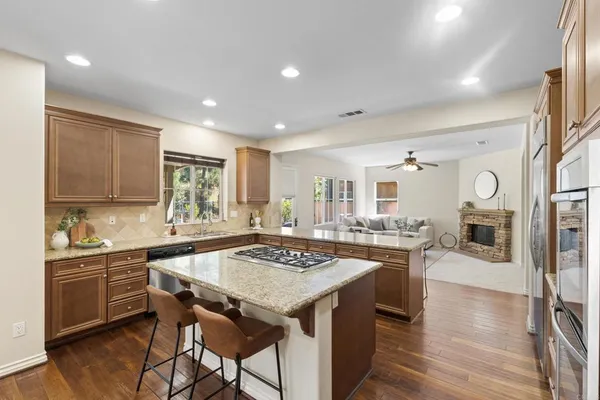 $1,585,000 | 624 Weatherstone Way, San Marcos, CA 92078