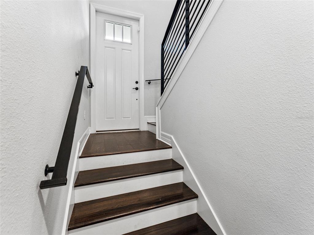 3421 West Horatio Street, Unit 109 Tampa, FL 33609 - Photo 4 of 20 a view of entryway