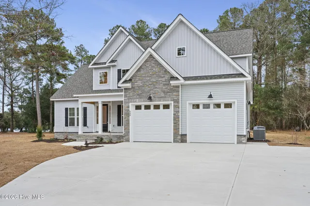 $749,999 | 698 White Oak Crossing, Swansboro, NC 28584
