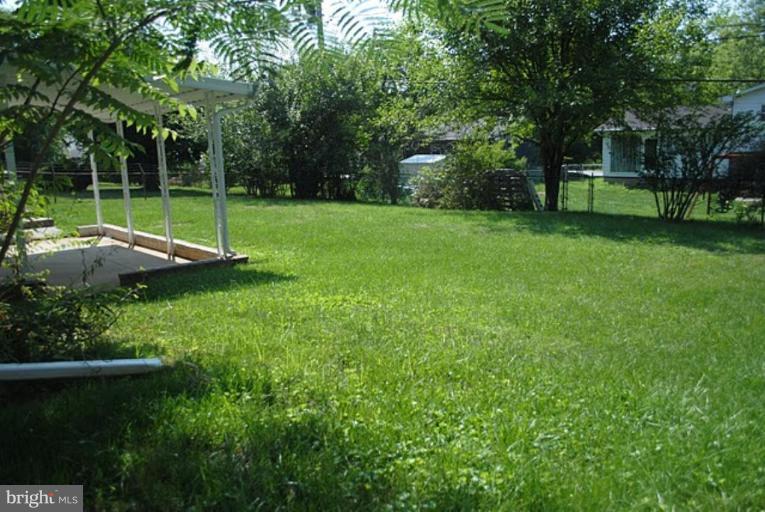 233 Coldbrook Road Lutherville-Timonium, MD 21093 - Photo 16 of 22 Back yard