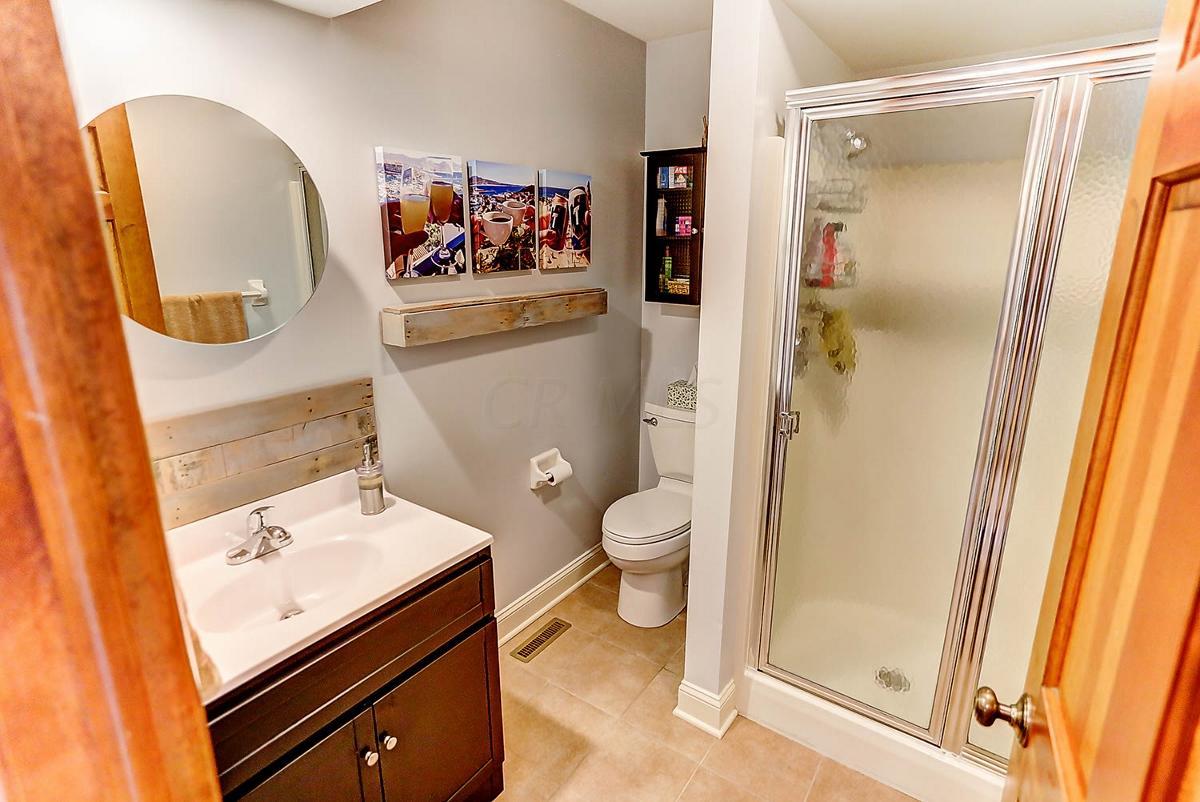 1315 Kingsgate Road Columbus, OH 43221 - Photo 22 of 52
