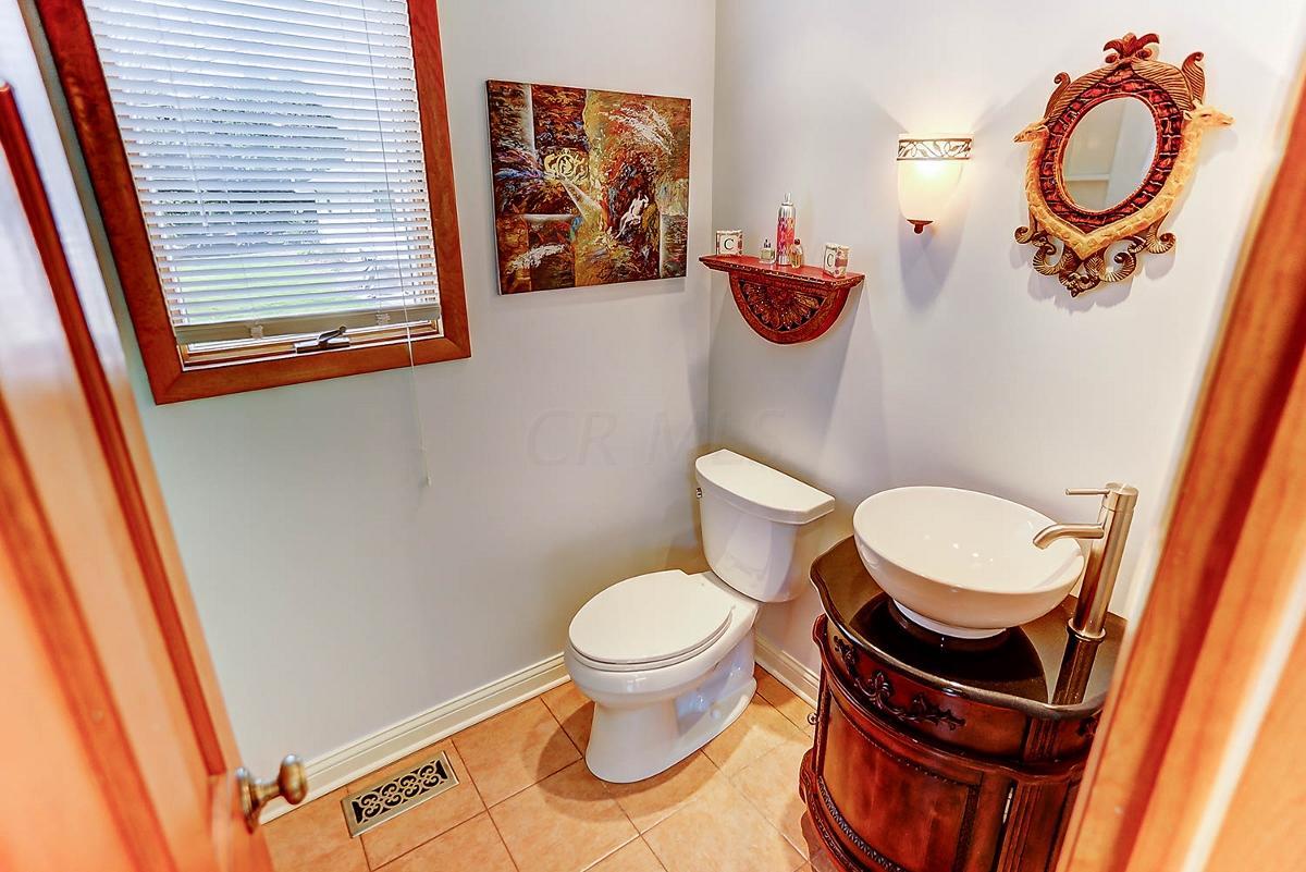 1315 Kingsgate Road Columbus, OH 43221 - Photo 27 of 52
