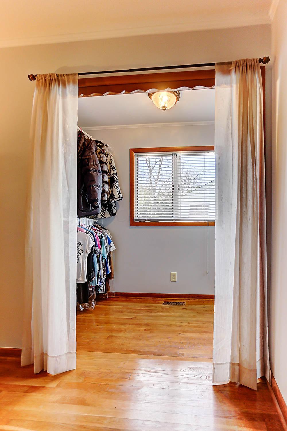 1315 Kingsgate Road Columbus, OH 43221 - Photo 34 of 52