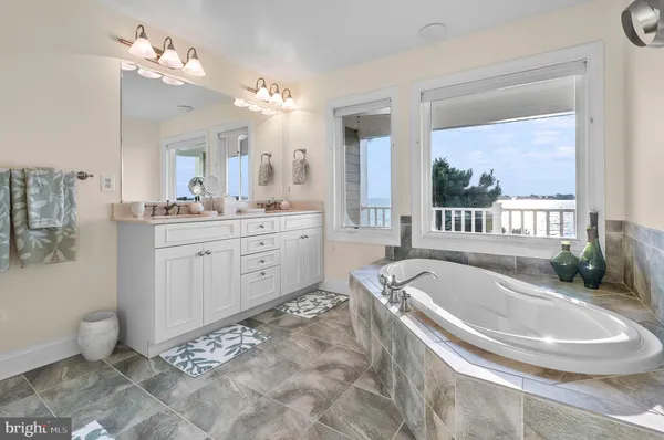 $1,349,900 | 426 Narrows Pointe Drive, Grasonville, MD 21638