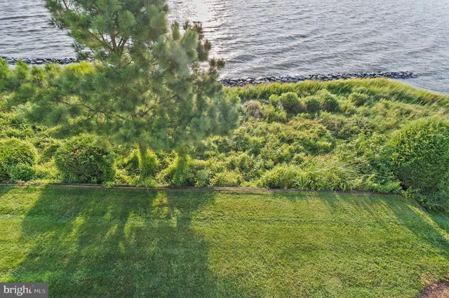 $1,349,900 | 426 Narrows Pointe Drive, Grasonville, MD 21638