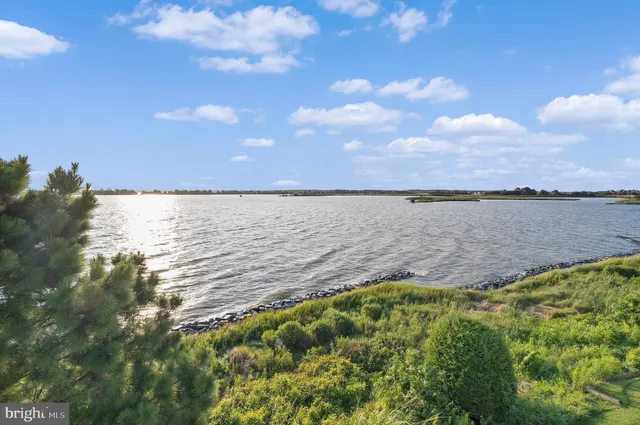 $1,349,900 | 426 Narrows Pointe Drive, Grasonville, MD 21638