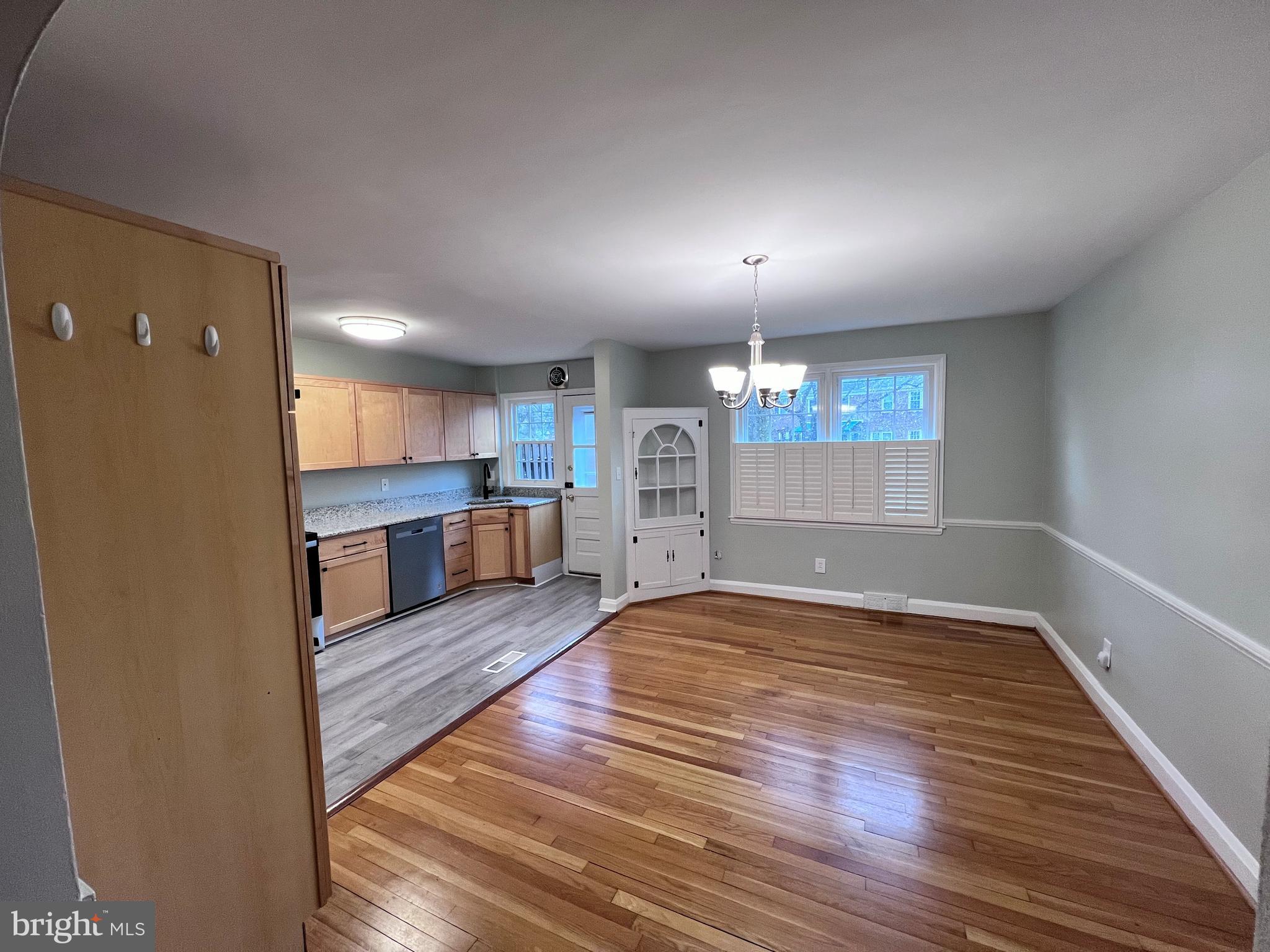 6816 Pinehurst Road Baltimore, MD 21212 - Photo 4 of 29 Dining Room and Kitchen