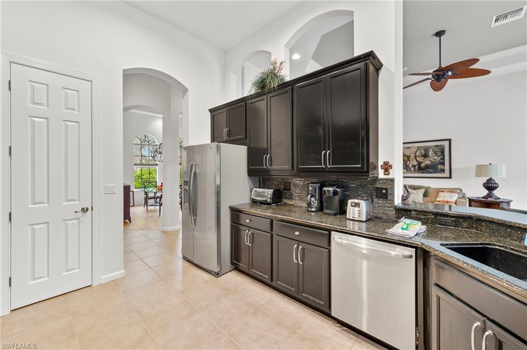 8975 Morgan Court Naples, FL 34113 - Photo 7 of 26 Kitchen