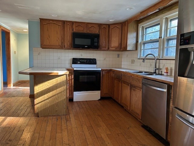143 Plympton Street Middleboro, MA 02346 - Photo 18 of 28