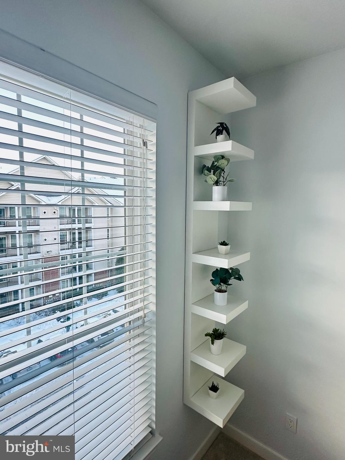 1601 Spring Gate Dr., Unit 1411 McLean, VA 22102 - Photo 7 of 39 a bathroom with a bathtub