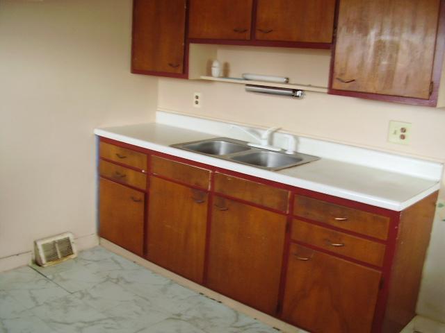 2867 Hillgate Road Columbus, OH 43207 - Photo 3 of 6 Gallery Image 3