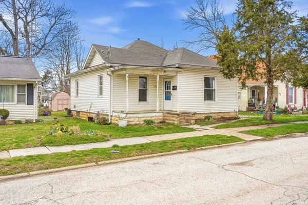 $142,000 | 609 H Street, Bedford, IN 47421