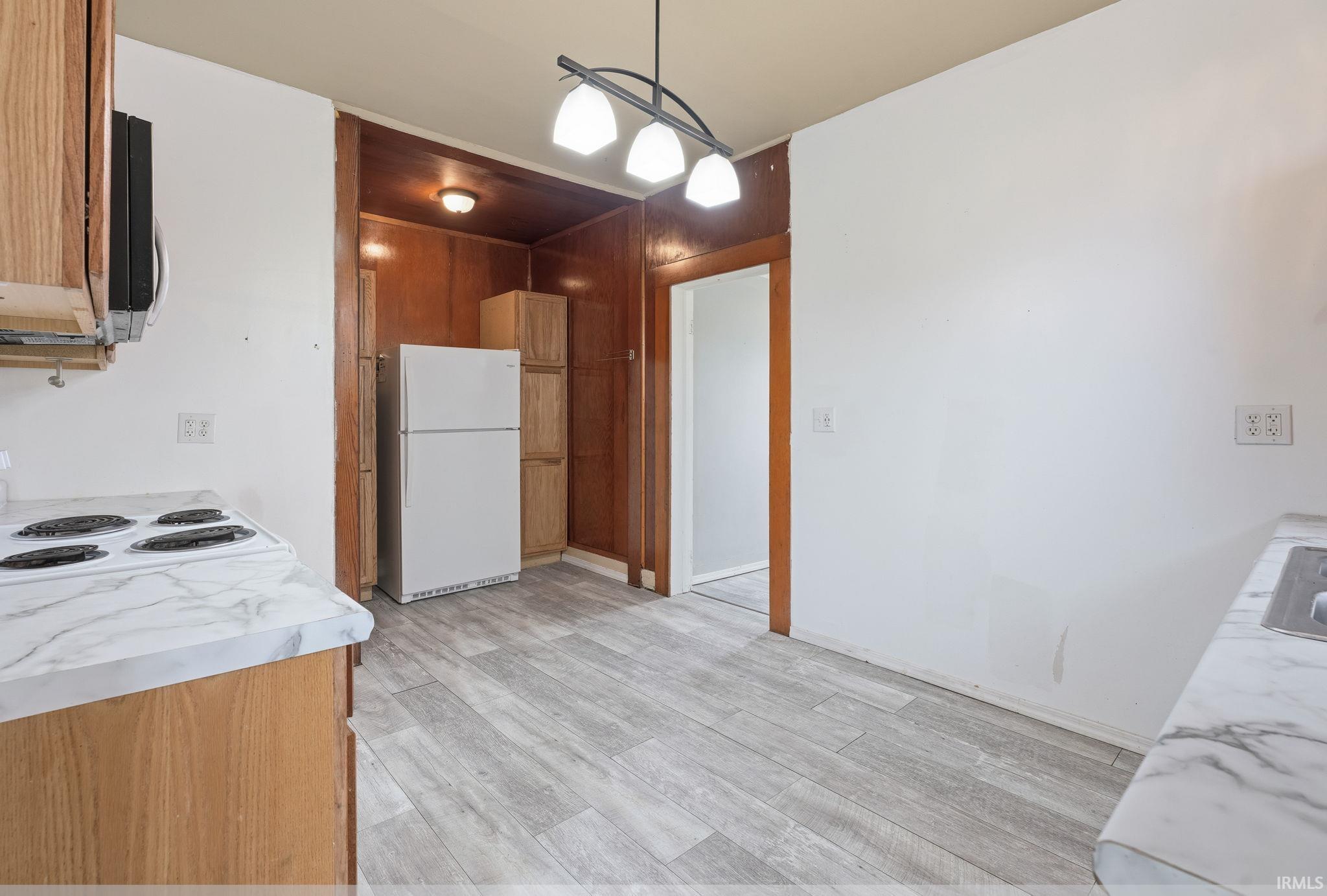 609 H Street Bedford, IN 47421 - Photo 7 of 17