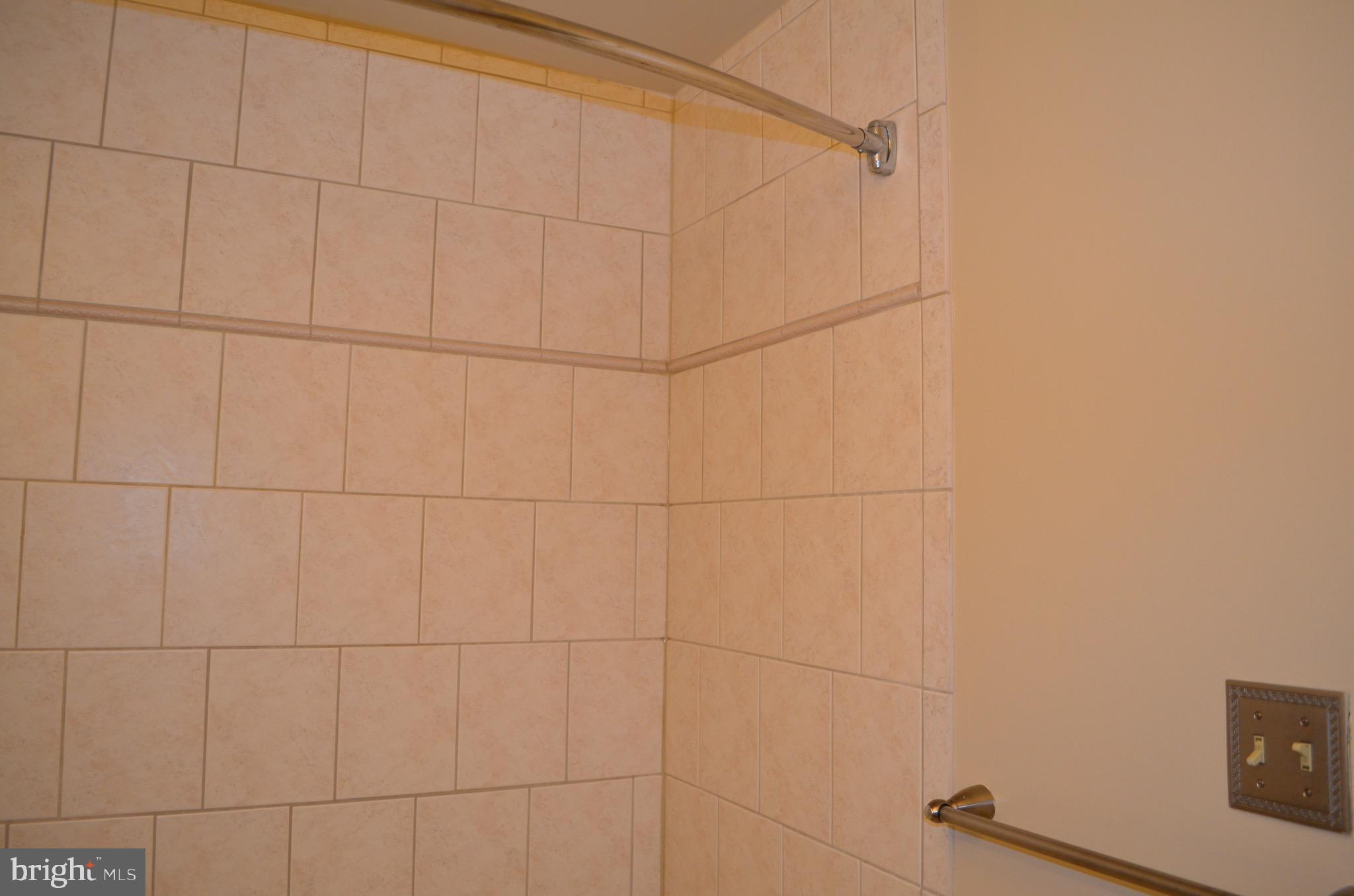 8902 16th Street Silver Spring, MD 20910 - Photo 51 of 70 2nd floor bathroom with tub