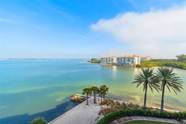 $830,000 | 4991 Bacopa Lane South, Unit 502, St. Petersburg, FL 33715
